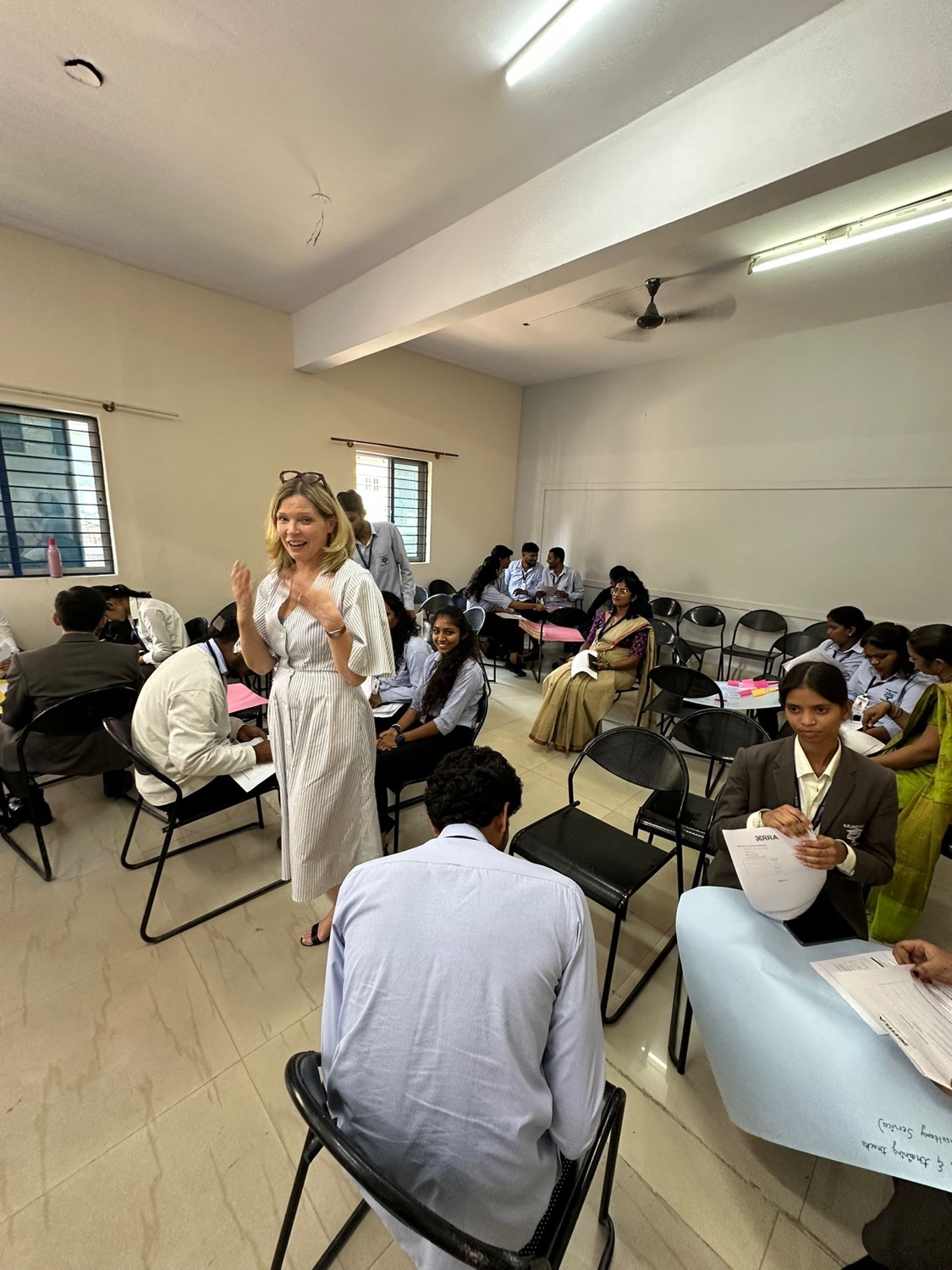 Students building and testing their FinTech prototype in a working session
